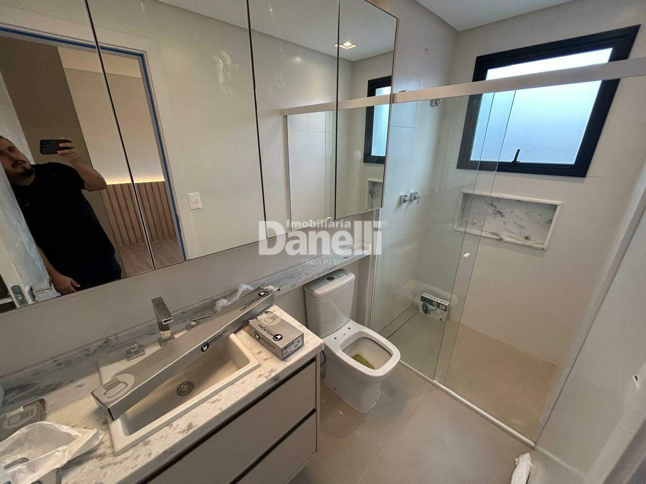 Apartamento à venda no Jardim das Nações: 