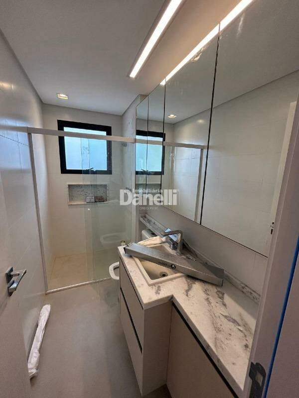 Apartamento à venda no Jardim das Nações: 