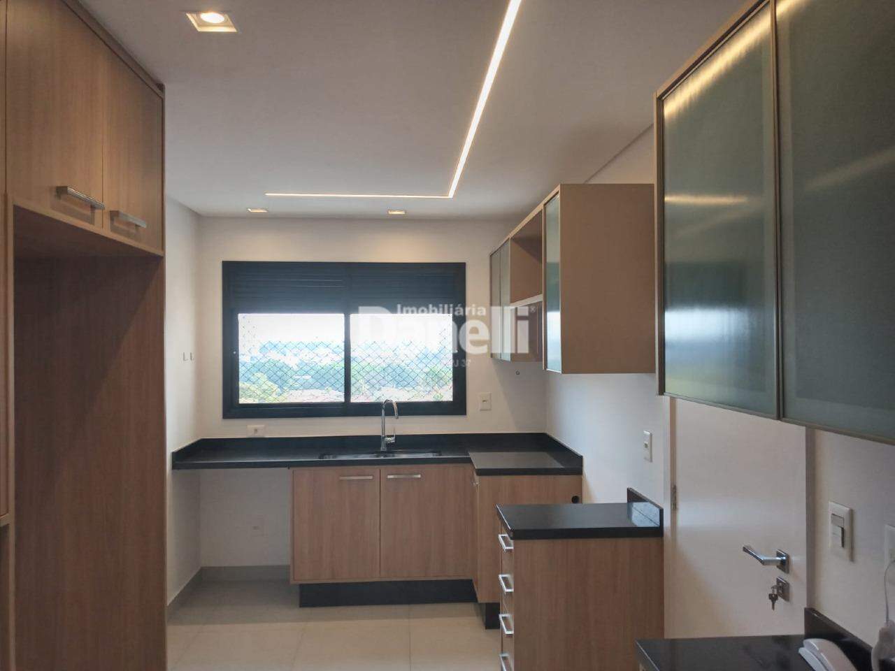 Apartamento à venda no Jardim das Nações: 