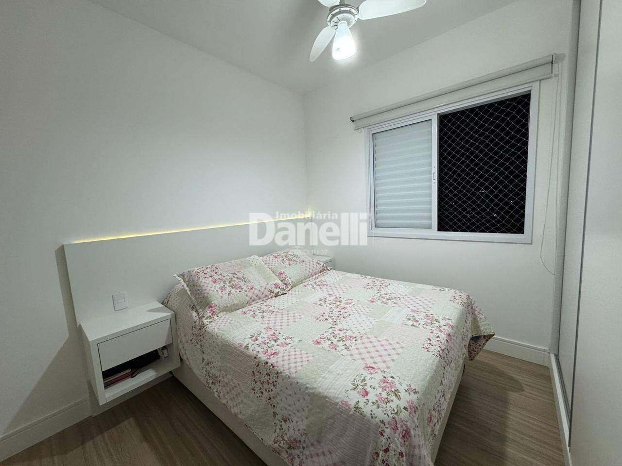 Apartamento à venda no Vila São José: 