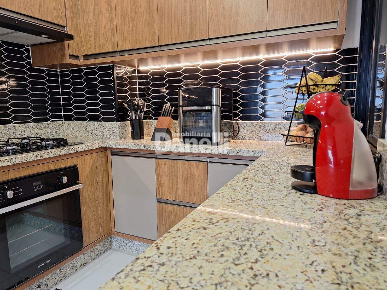 Apartamento à venda no Jardim das Nações: 