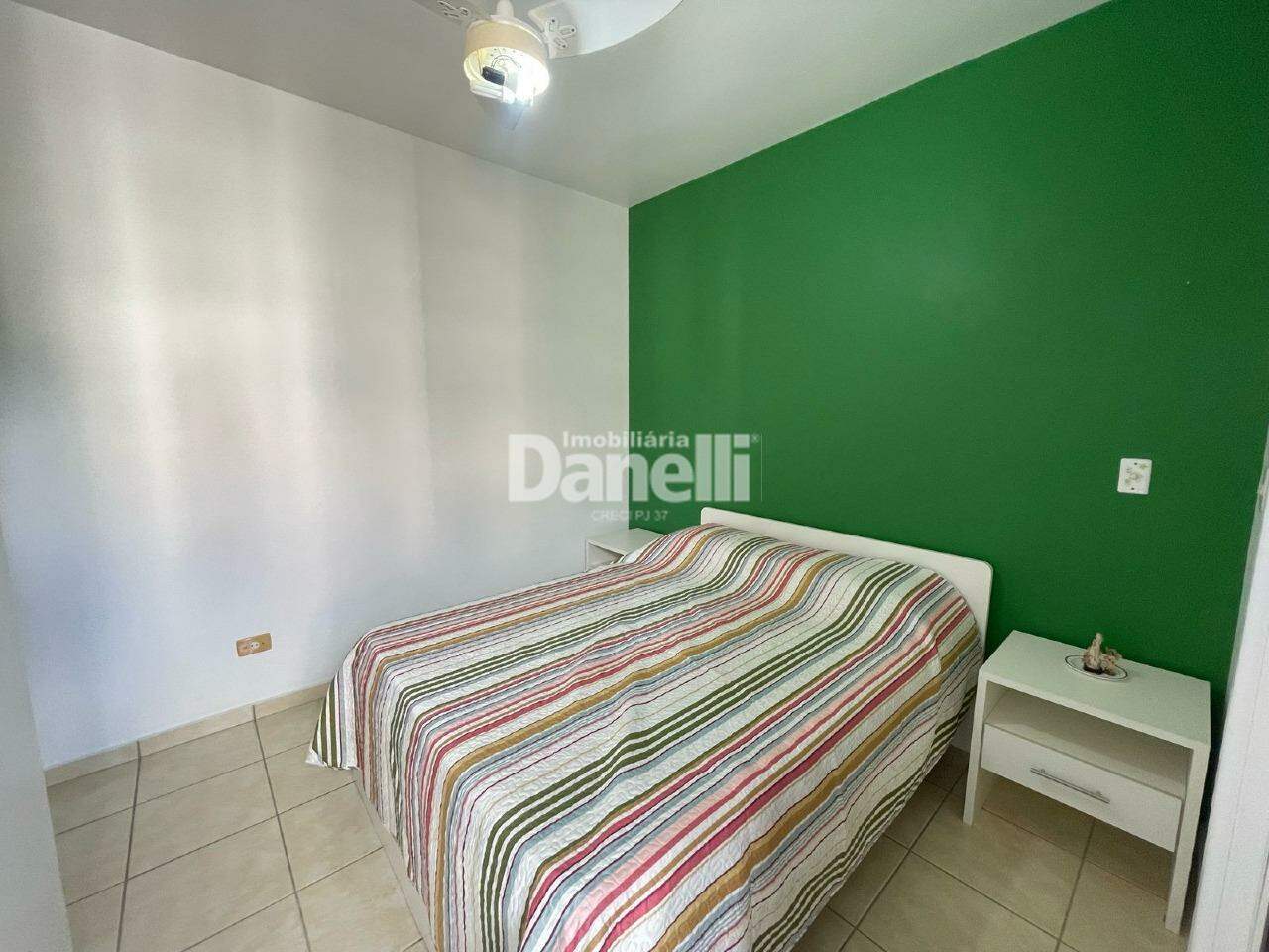 Apartamento à venda no Barra da Lagoa: 