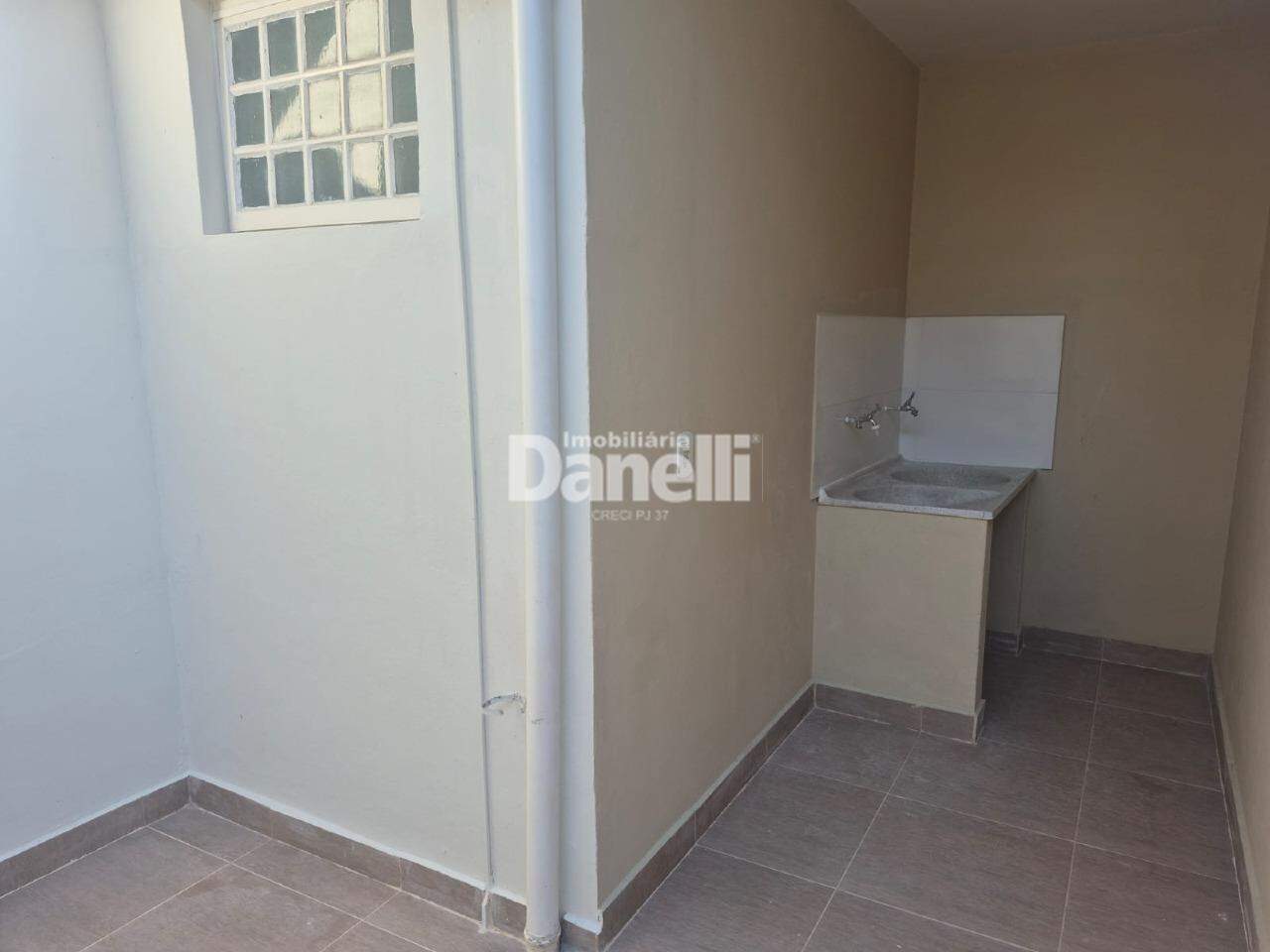 Casa à venda no Jardim Ana Rosa: 