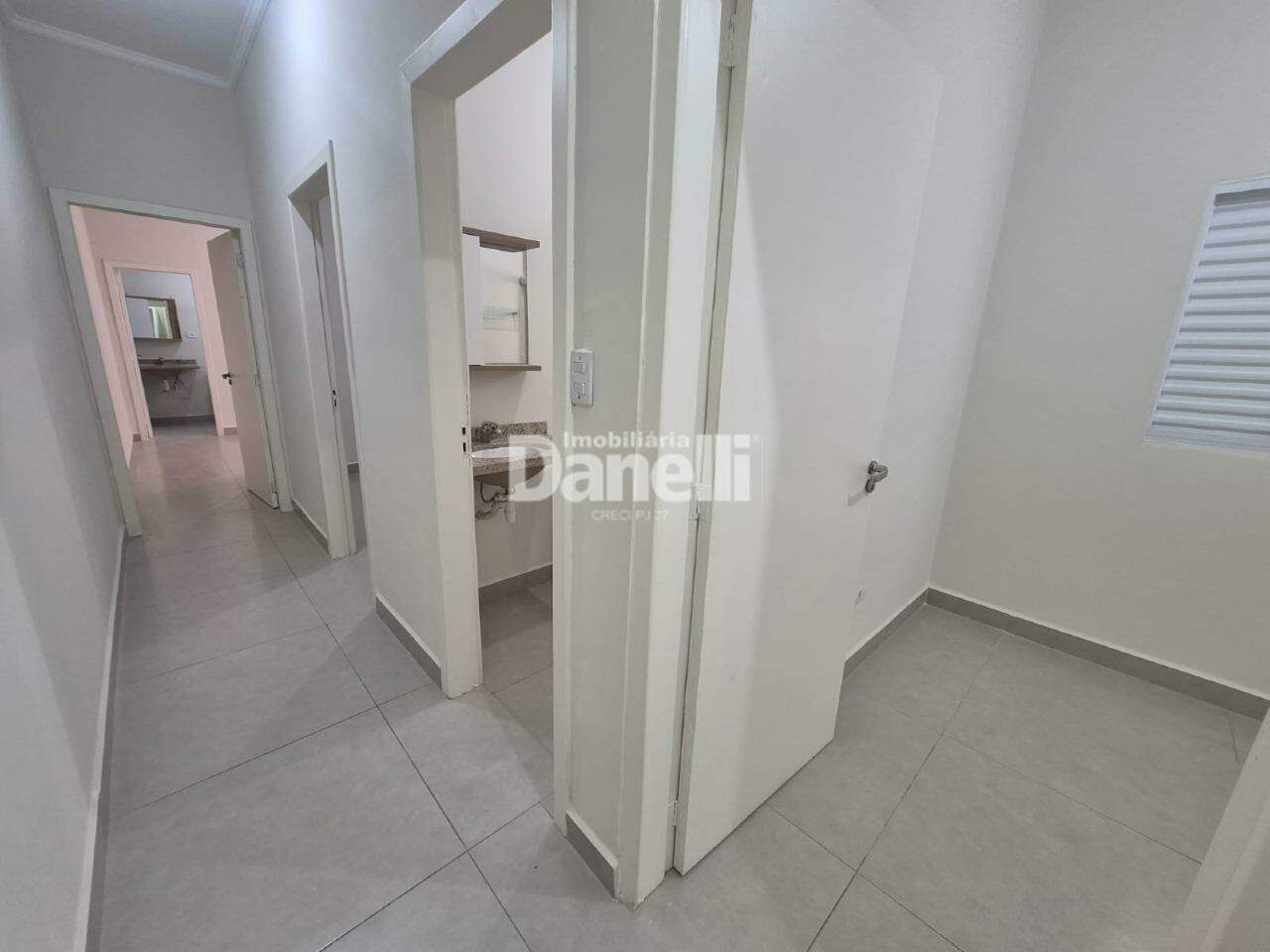 Casa à venda no Jardim Ana Rosa: 