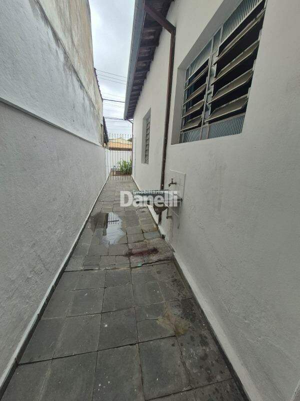 Casa à venda no Parque Santo Antônio: 