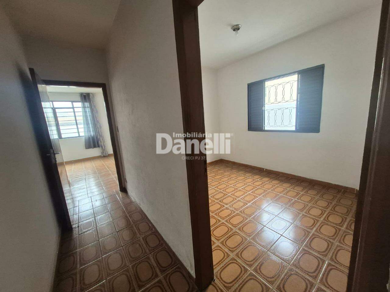 Casa à venda no Parque Santo Antônio: 