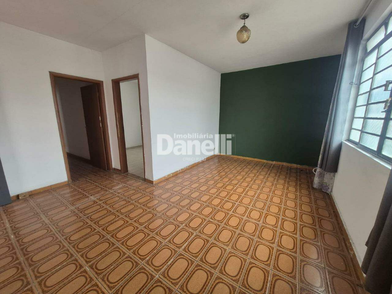 Casa à venda no Parque Santo Antônio: 