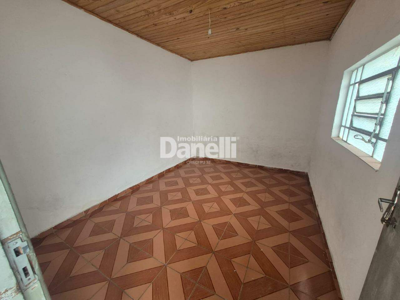 Casa à venda no Parque Santo Antônio: 