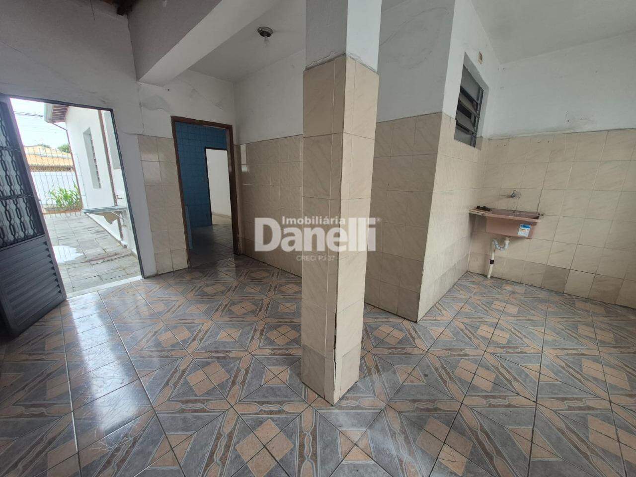 Casa à venda no Parque Santo Antônio: 