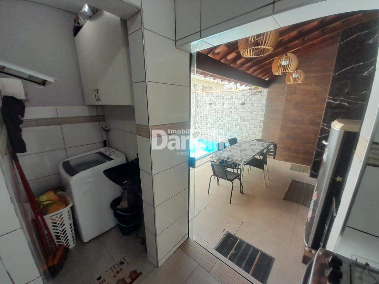 Casa à venda no Jardim Oásis: 