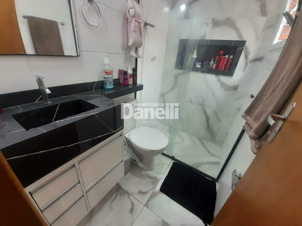 Casa à venda no Jardim Oásis: 