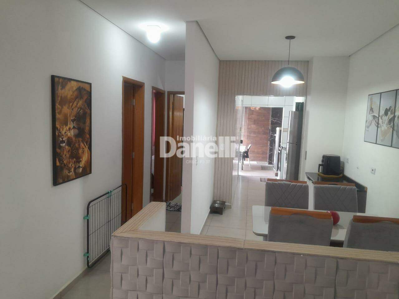 Casa à venda no Jardim Oásis: 