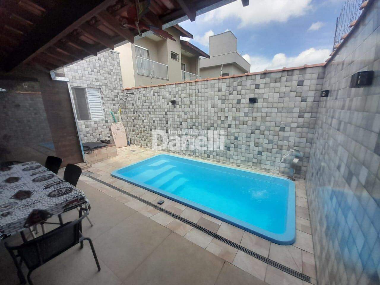 Casa à venda no Jardim Oásis: 