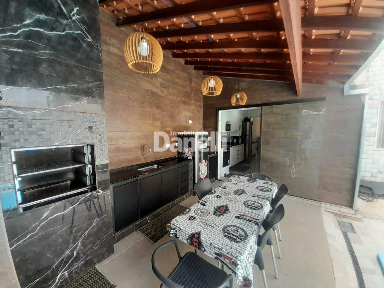 Casa à venda no Jardim Oásis: 