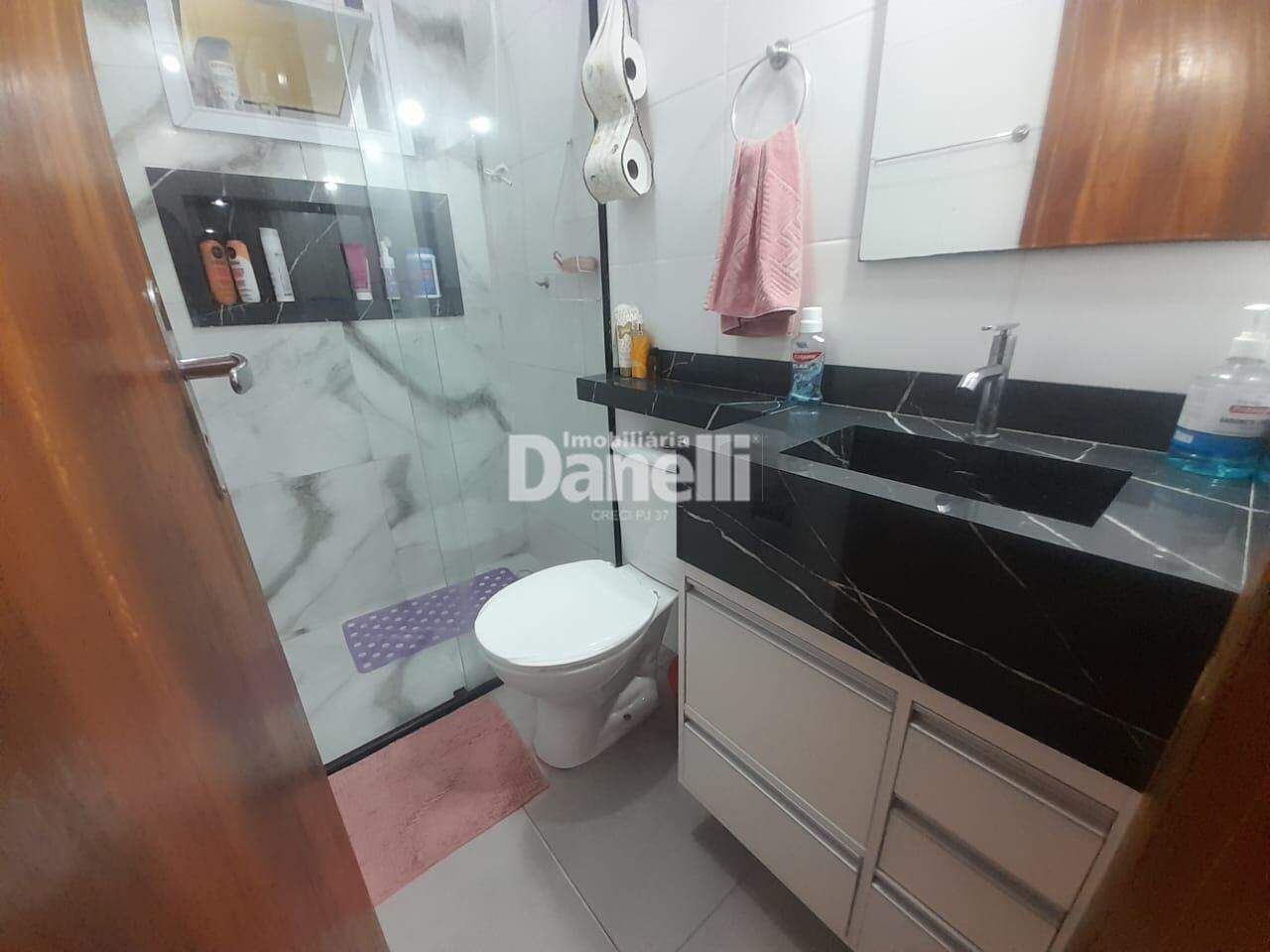 Casa à venda no Jardim Oásis: 