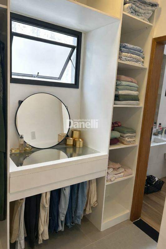 Casa em Condomínio à venda no Morada dos Nobres: 