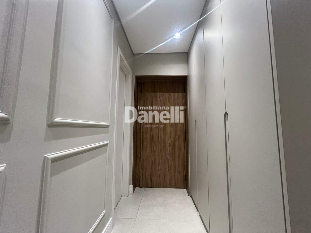 Apartamento à venda no Jardim das Nações: 