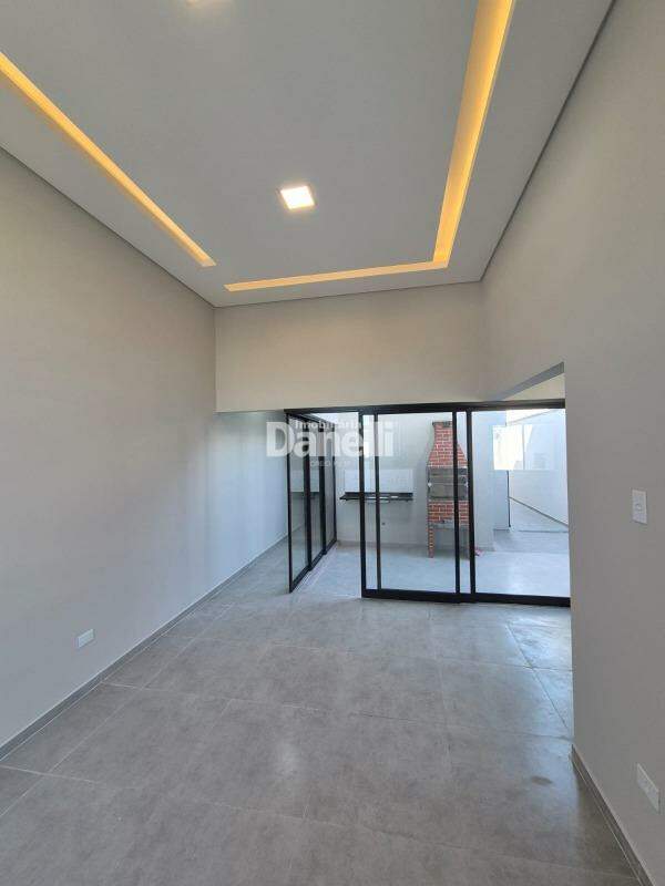 Casa à venda no Areao: 