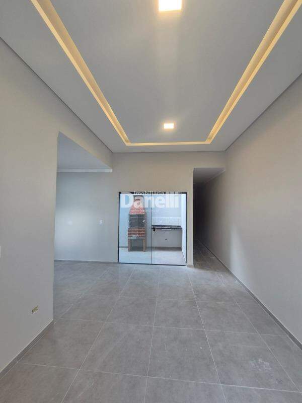 Casa à venda no Areao: 