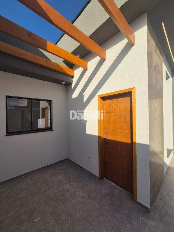 Casa à venda no Areao: 