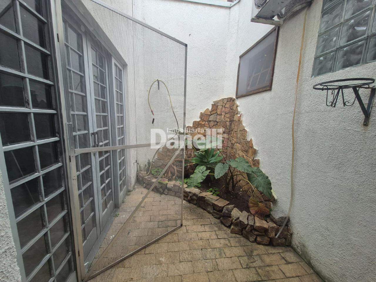 Casa à venda no Jardim das Nações: 