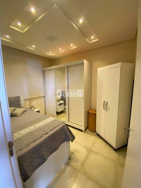 Apartamento à venda no Jardim dos Estados: 