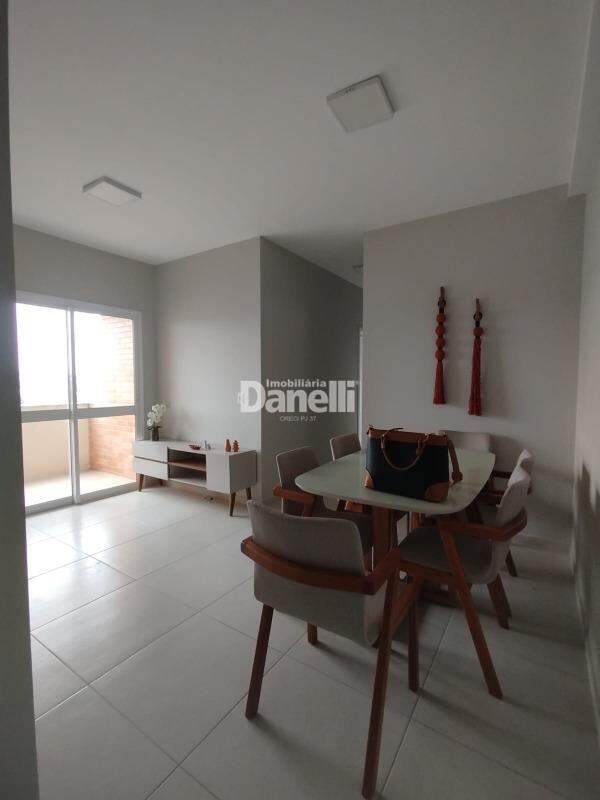 Apartamento para aluguel no Vila São José: 