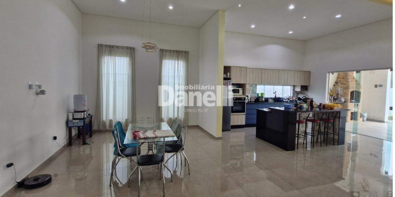 Casa em Condomínio à venda no Morada dos Nobres: 