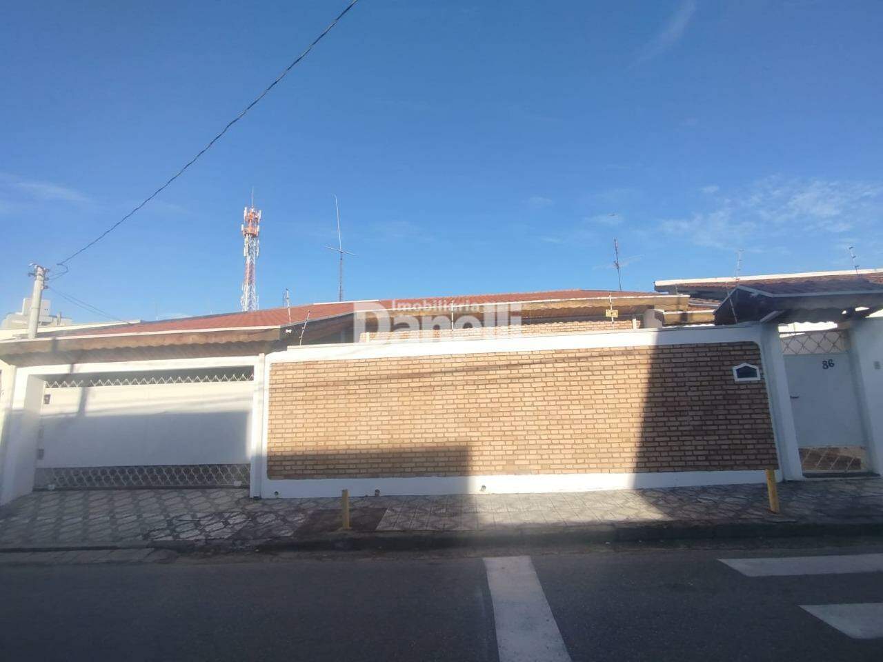 Casa para aluguel no Centro: 