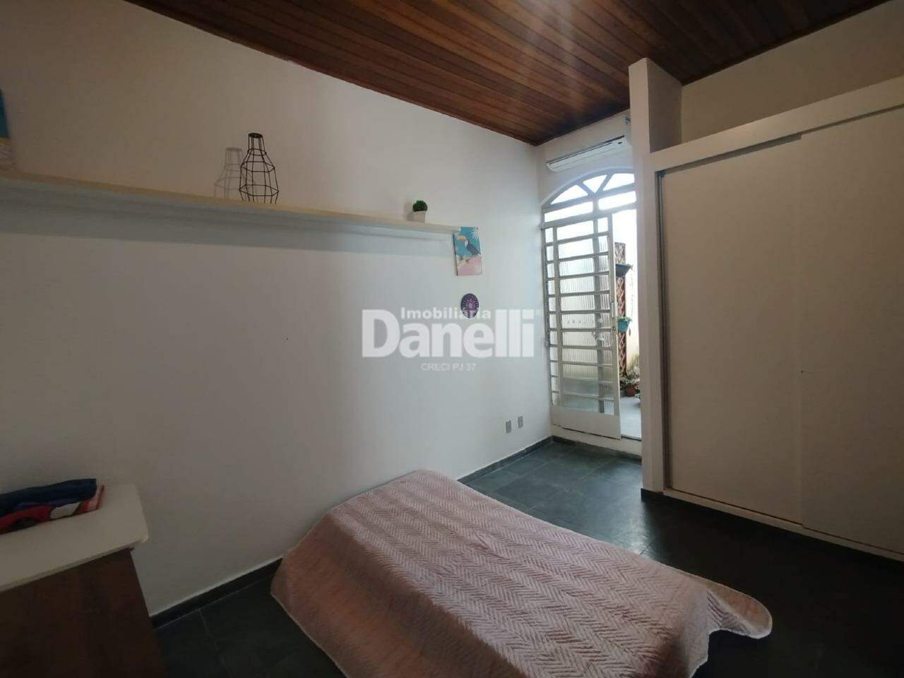 Casa para aluguel no Jardim das Nações: 