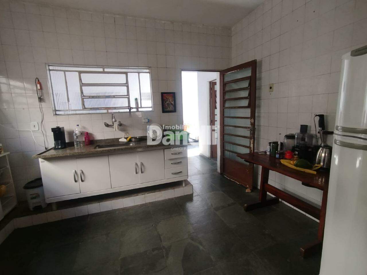 Casa para aluguel no Jardim das Nações: 