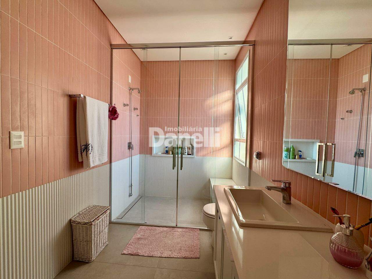 Casa em Condomínio para aluguel no Condomínio do Taubaté Village: 