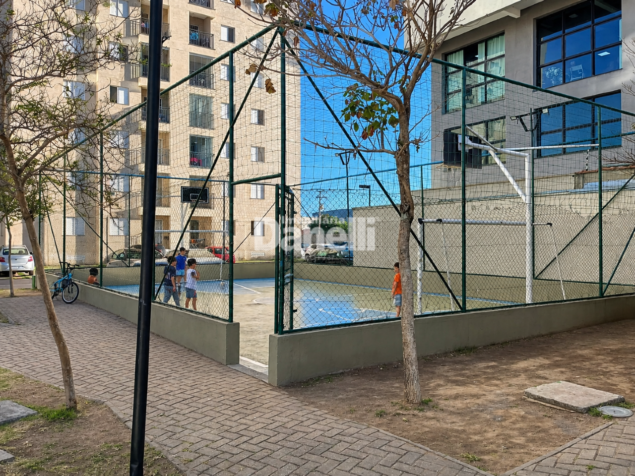 Apartamento à venda no Areao: Quadra de esporte