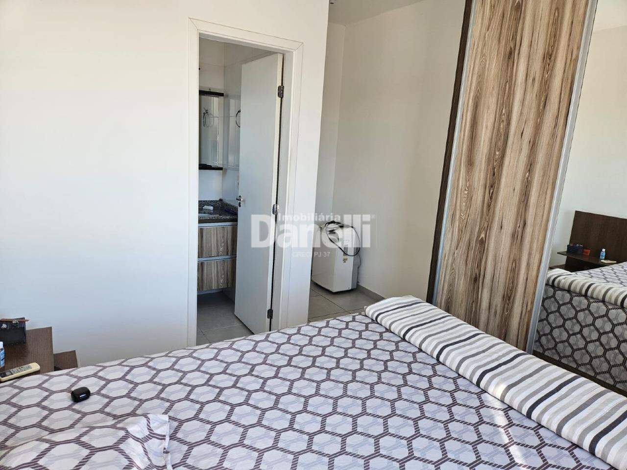 Apartamento à venda no Vila São José: 