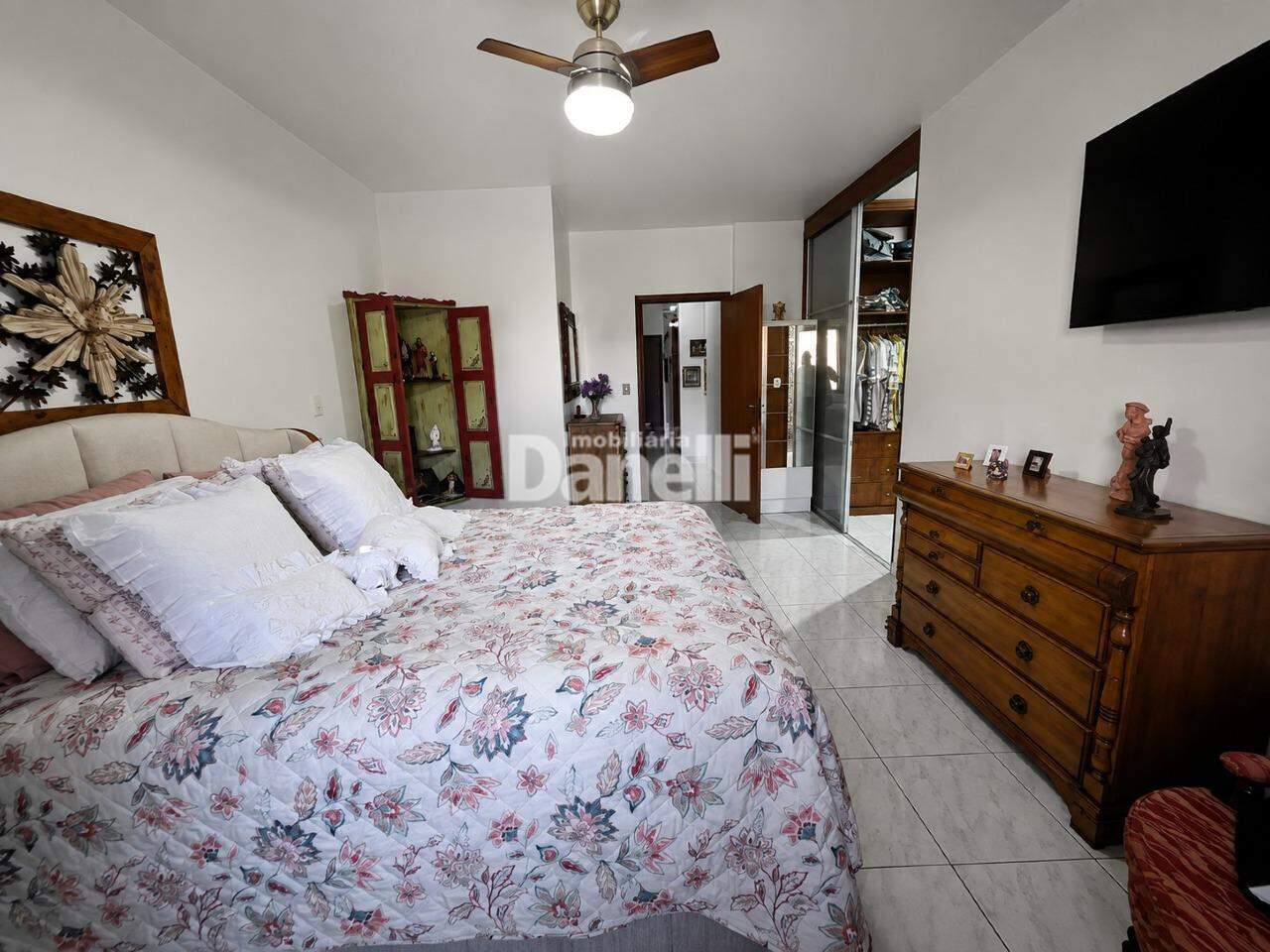 Casa em Condomínio à venda no Condomínio Village Taubaté: 