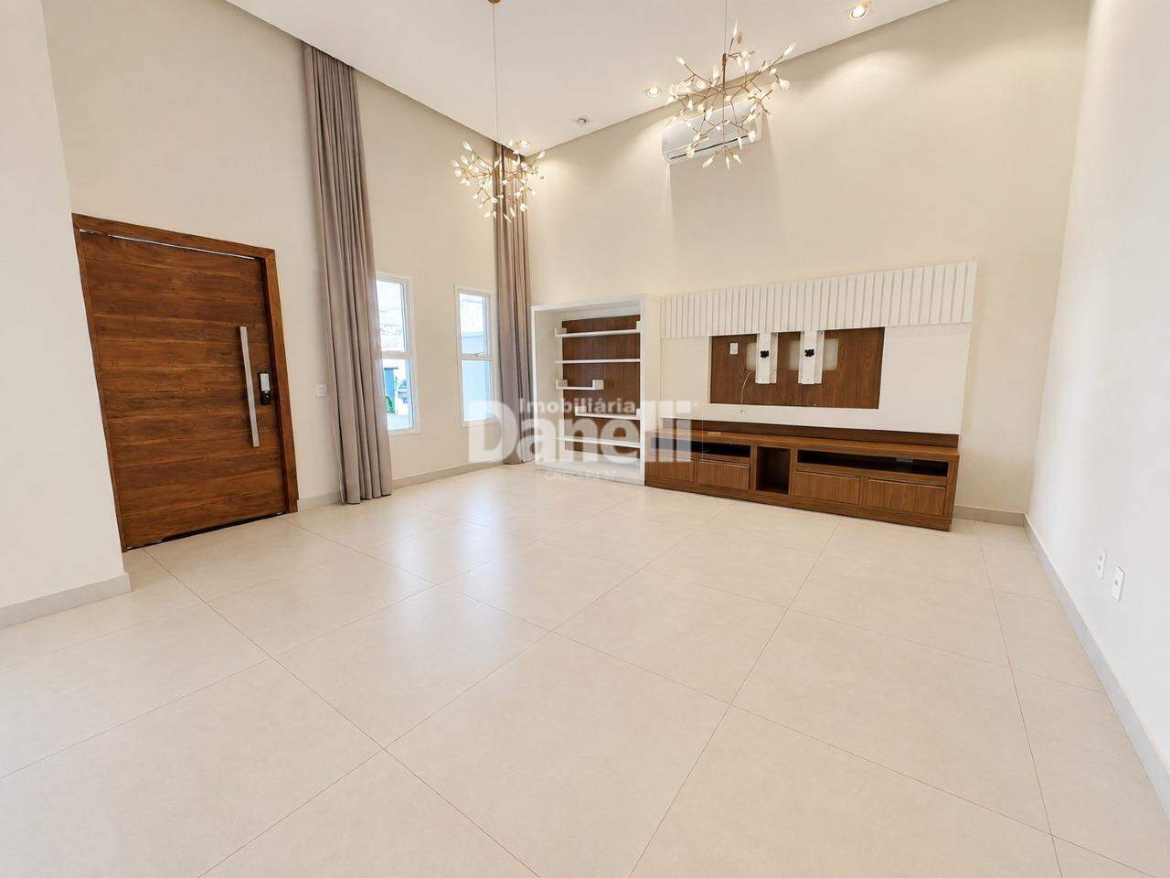 Casa em Condomínio à venda no Condomínio San Marco: Sala