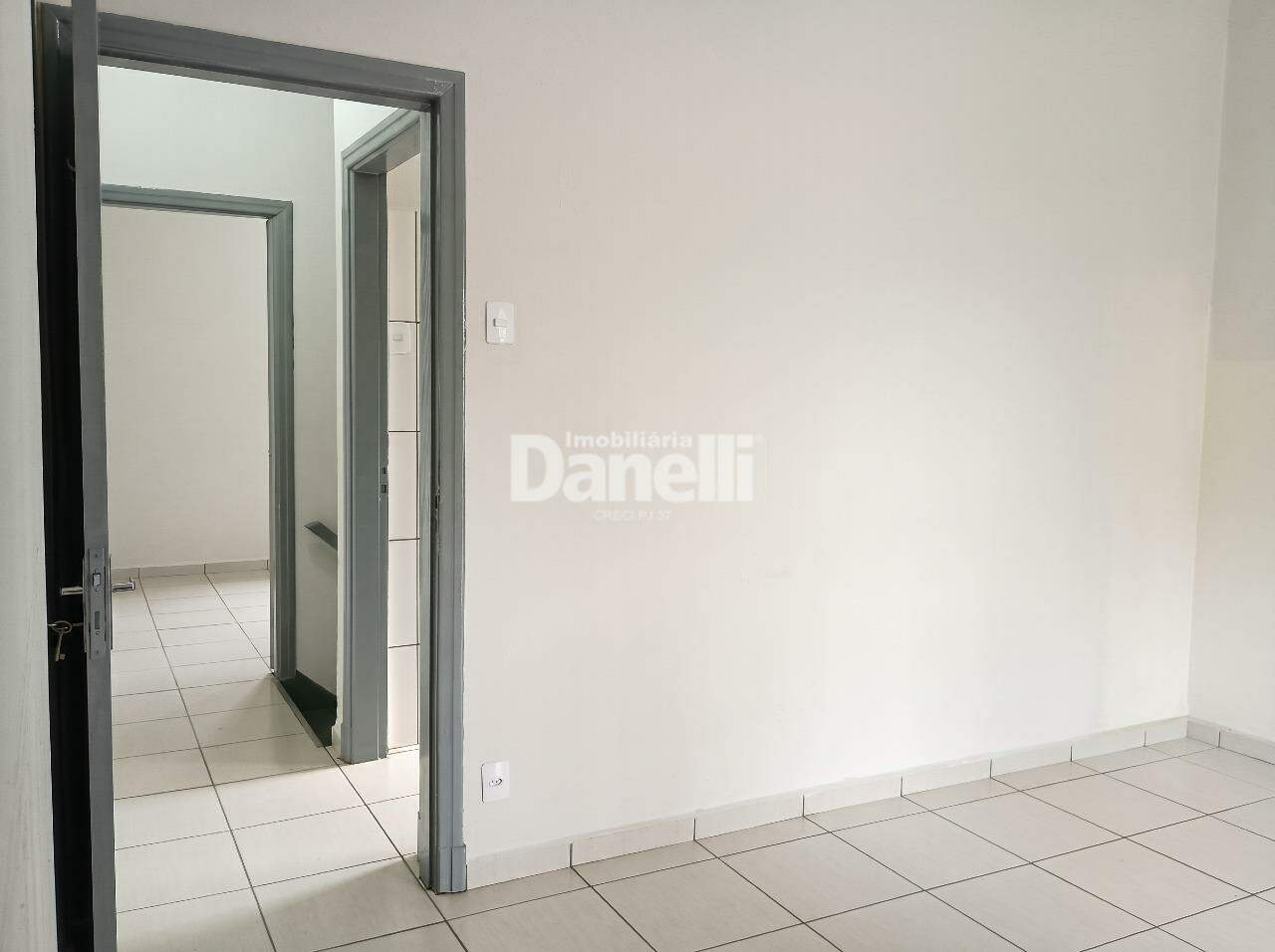 Sobrado à venda no Centro: Sala térreo