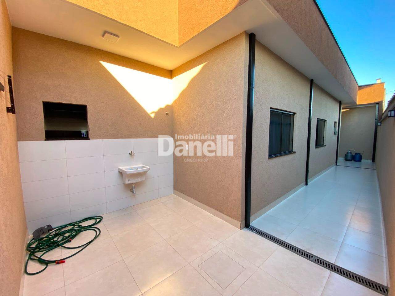 Casa à venda no Jardim do Lago I: Área de Serviço
