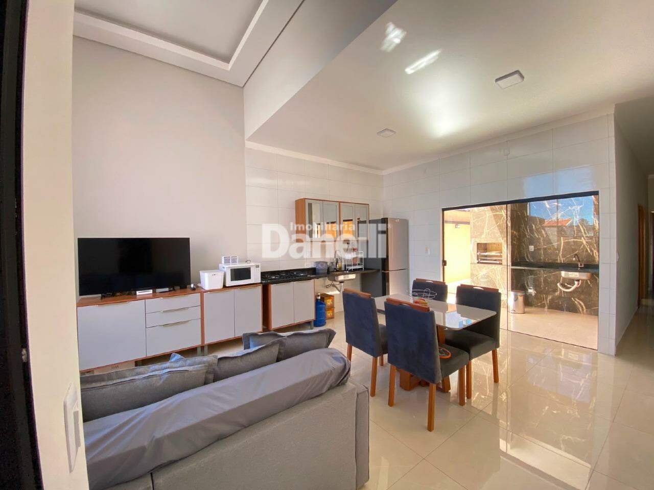 Casa à venda no Jardim do Lago I: Sala e Cozinha Integrada