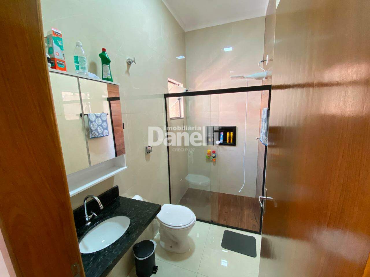 Casa à venda no Jardim do Lago I: Banheiro Suíte