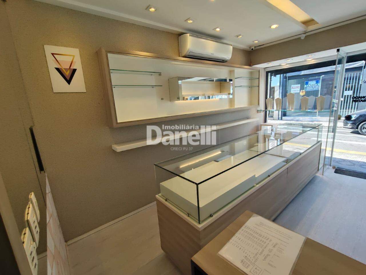 Ponto Comercial para aluguel no Centro: 