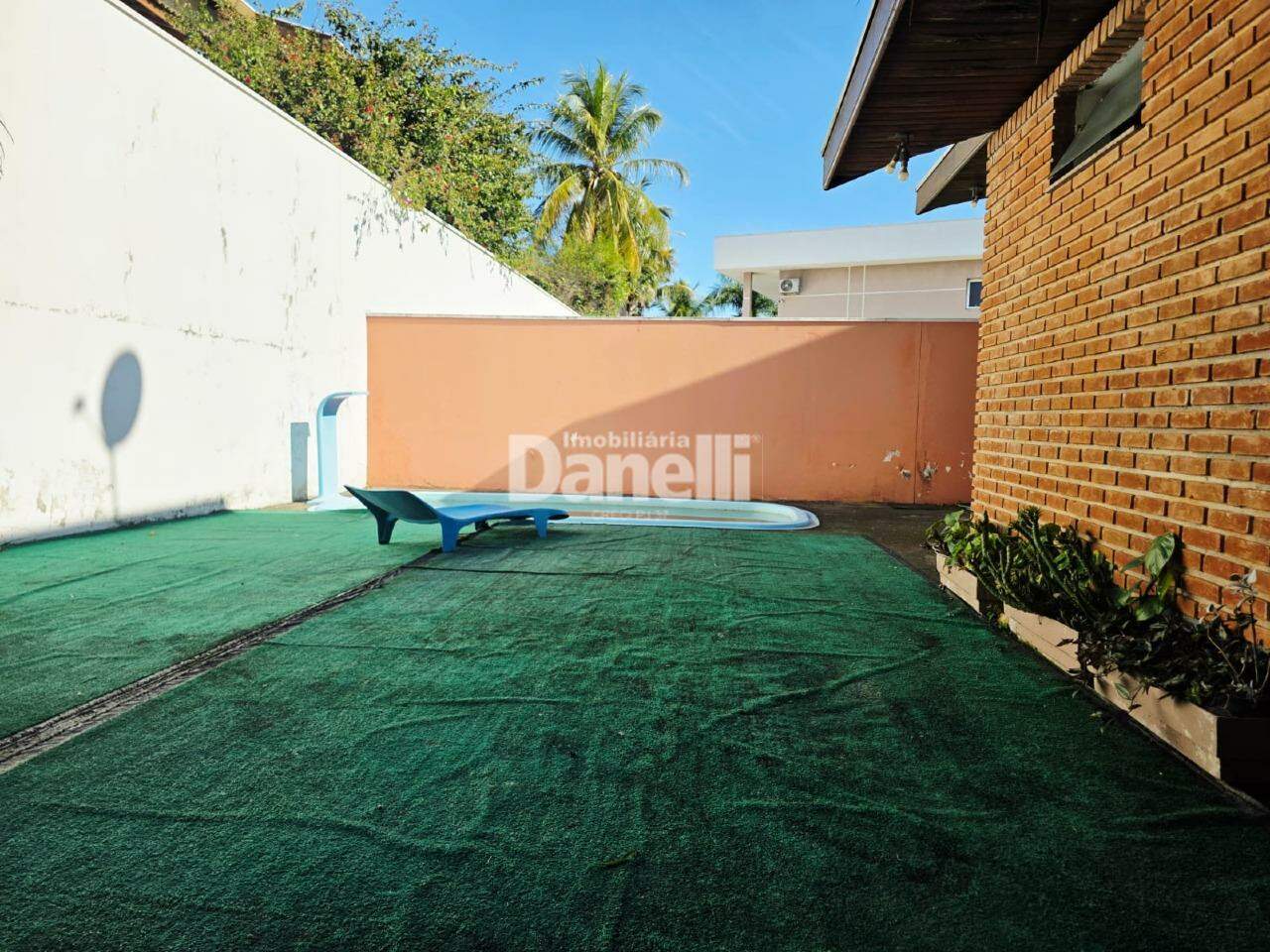 Casa em Condomínio à venda no Condomínio Village Taubaté: 