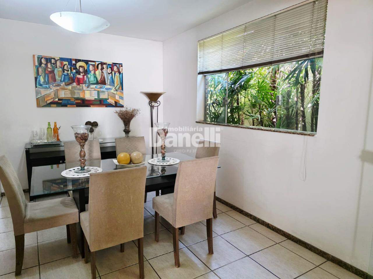 Casa em Condomínio à venda no Condomínio Village Taubaté: 