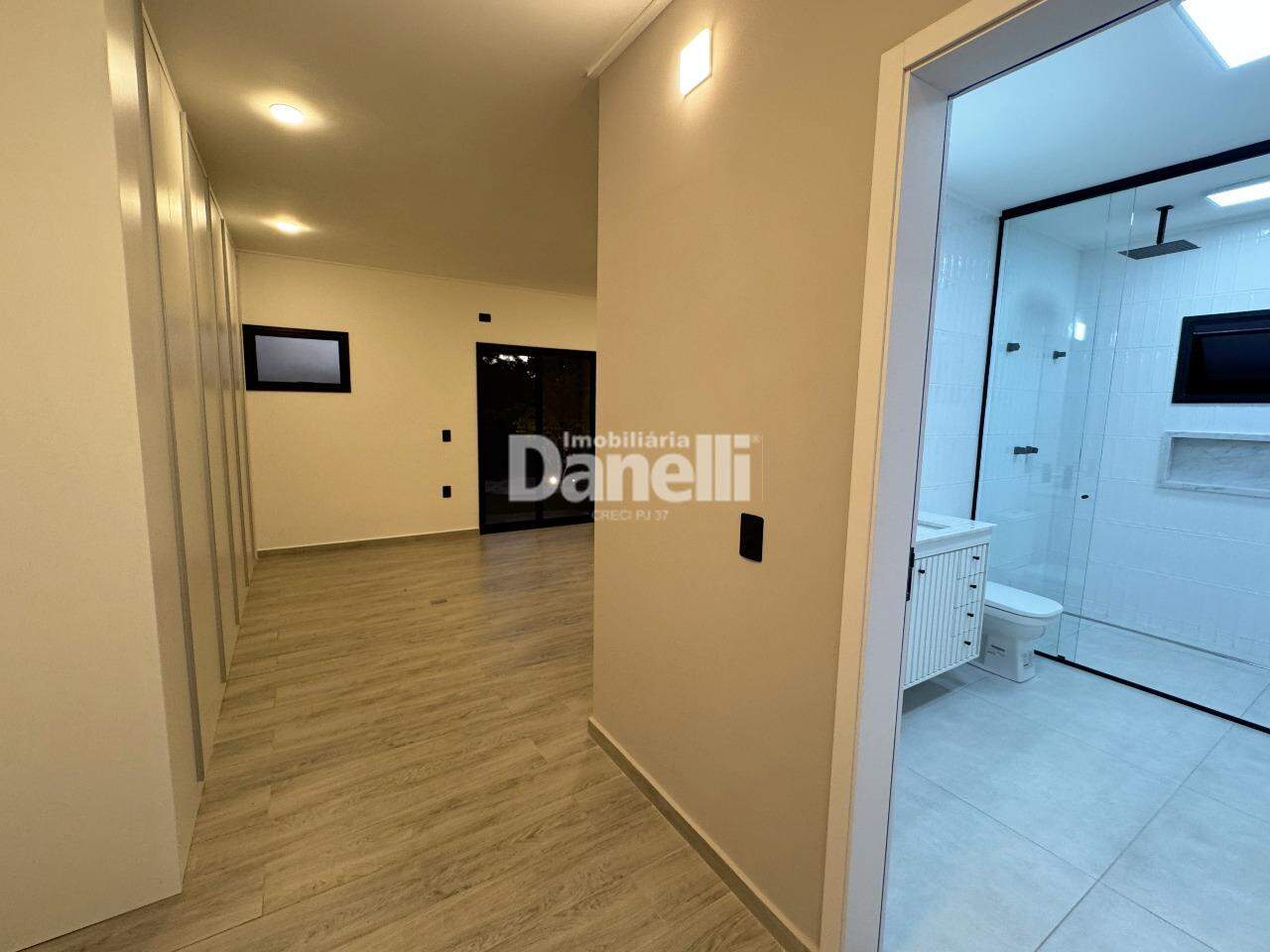 Casa em Condomínio para aluguel no Chácara São Félix: 
