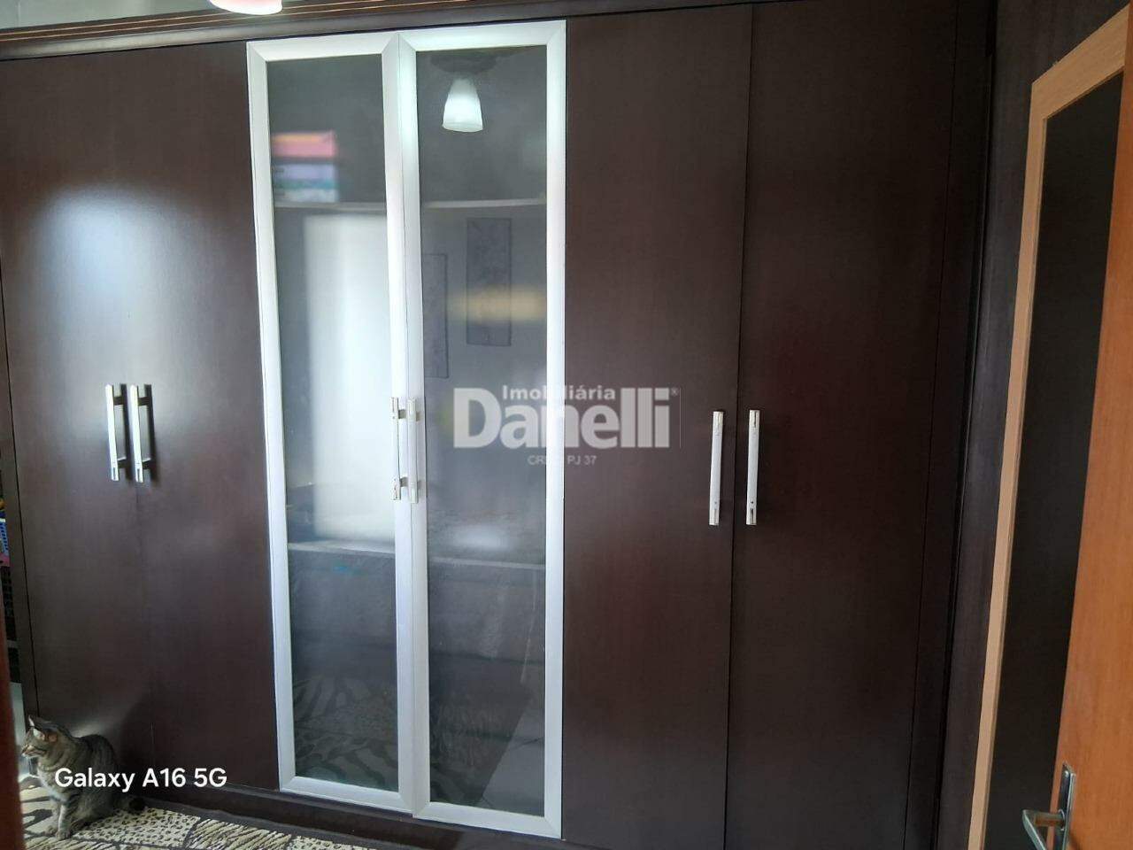 Apartamento à venda no Areao: 