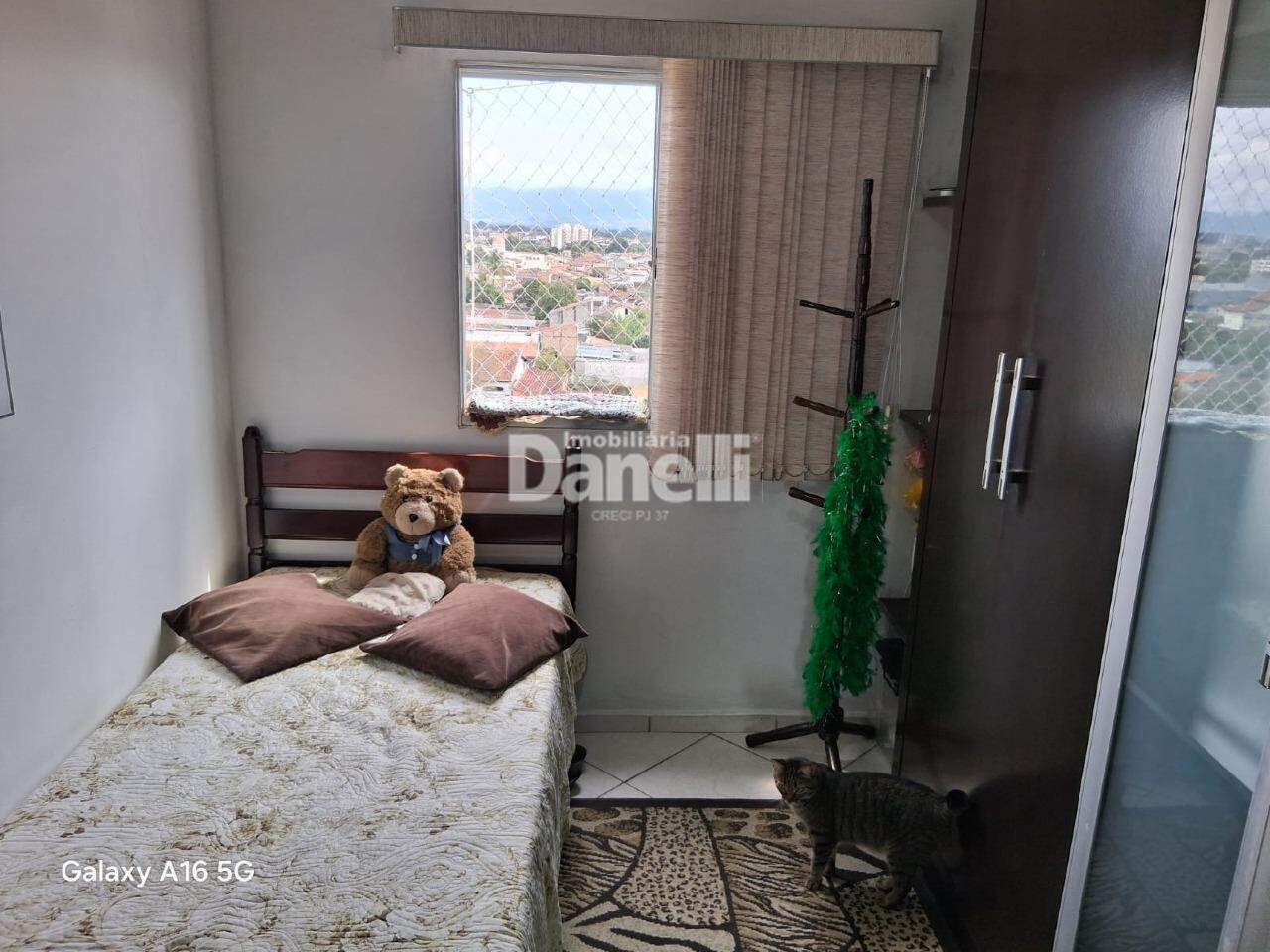 Apartamento à venda no Areao: 