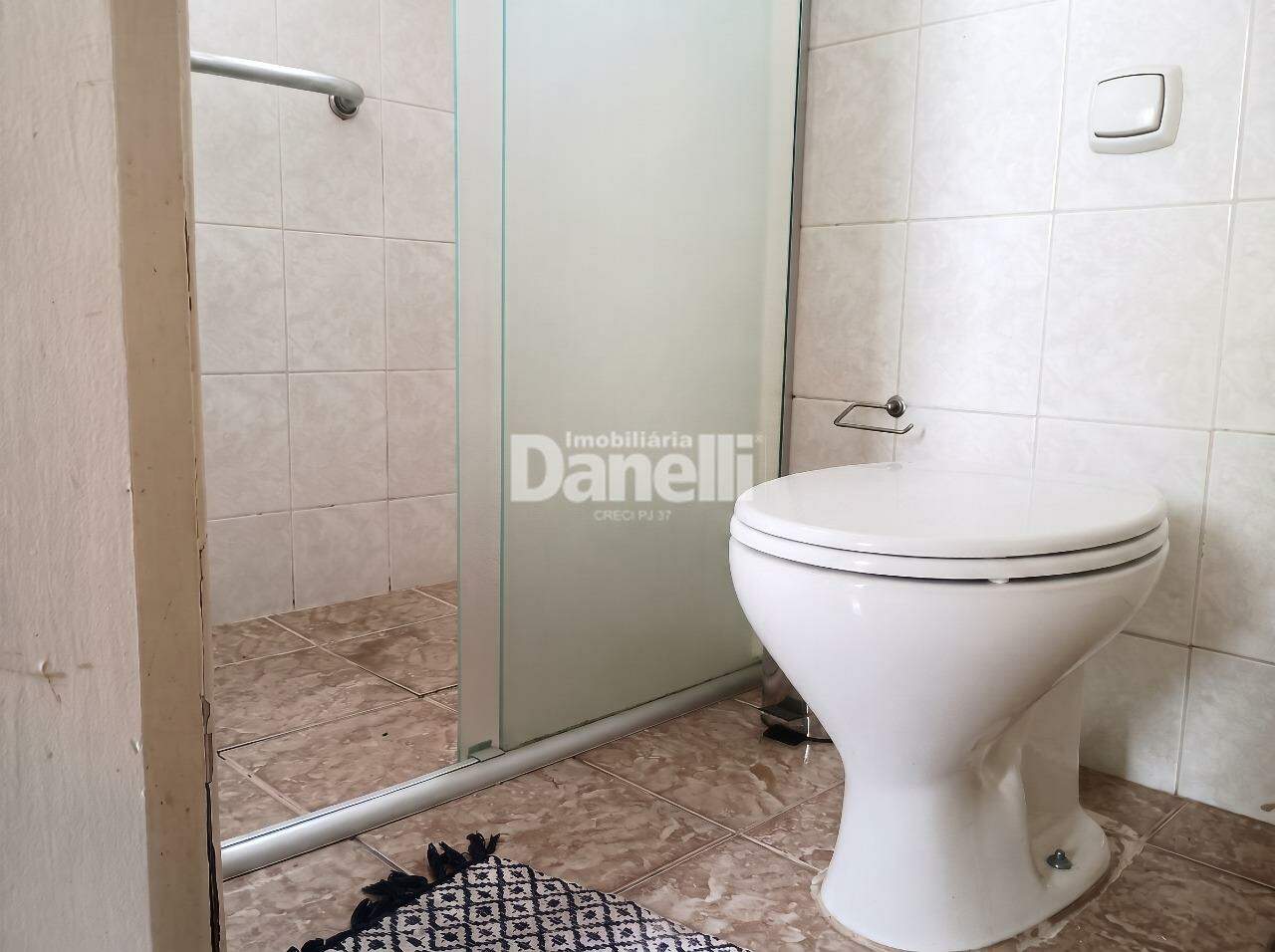 Apartamento à venda no Centro: Banheiro Social