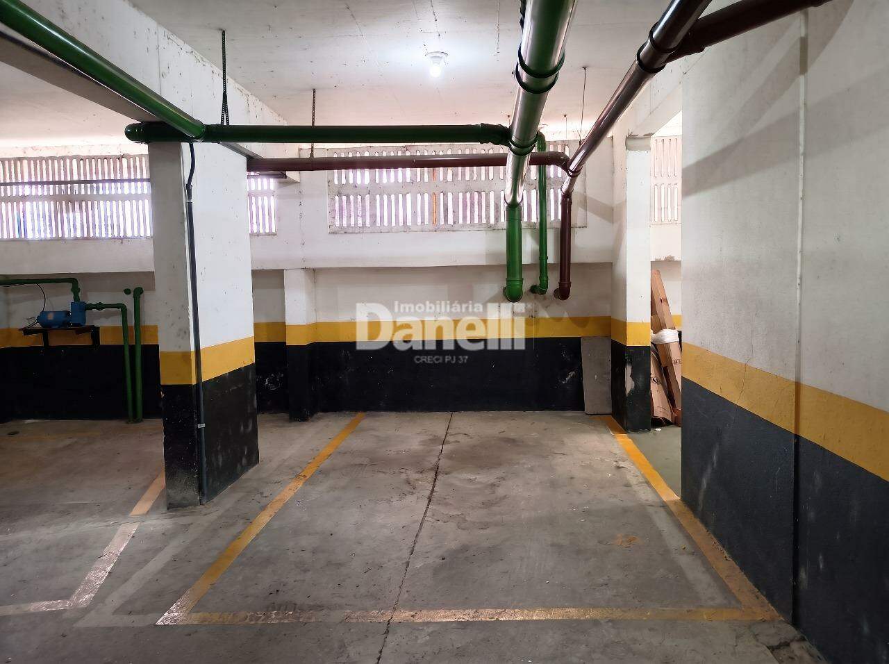Apartamento à venda no Centro: Vaga de Garagem