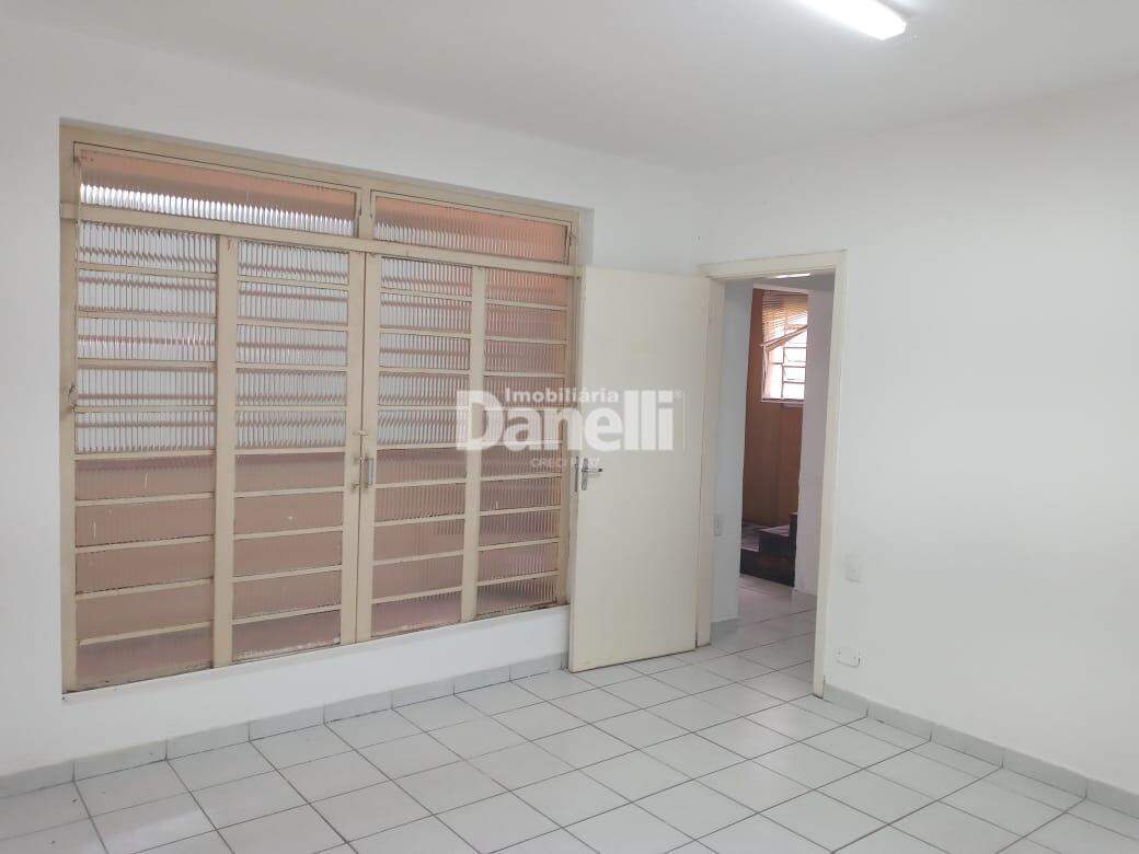 Prédio para aluguel no Centro: 