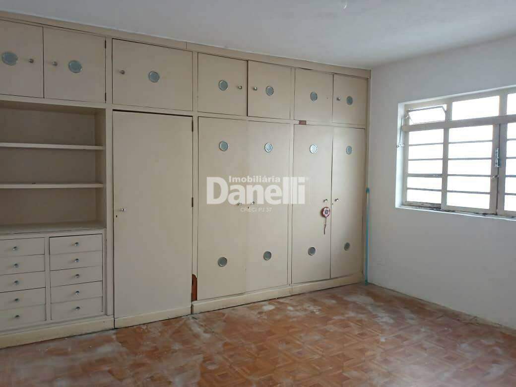 Prédio para aluguel no Centro: 